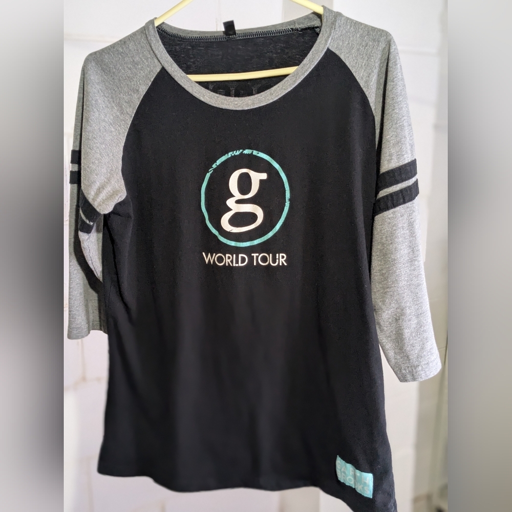 Garth Brooks World Tour jersey -style black & gray Raglan Tee, size XL